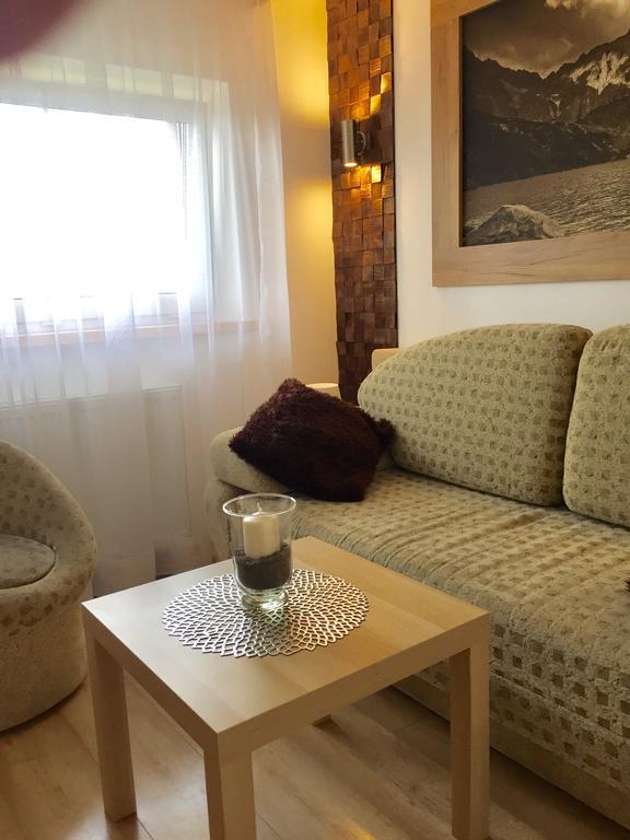 Bukowianski Dworek Bed & Breakfast Буковина Татжанска Екстериор снимка
